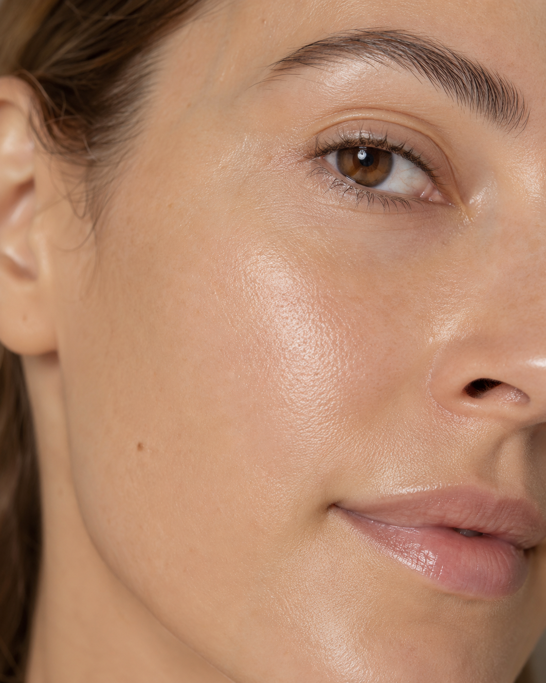 résultats Hydrafacial peau hydratée lumineuse effet glow<br />
